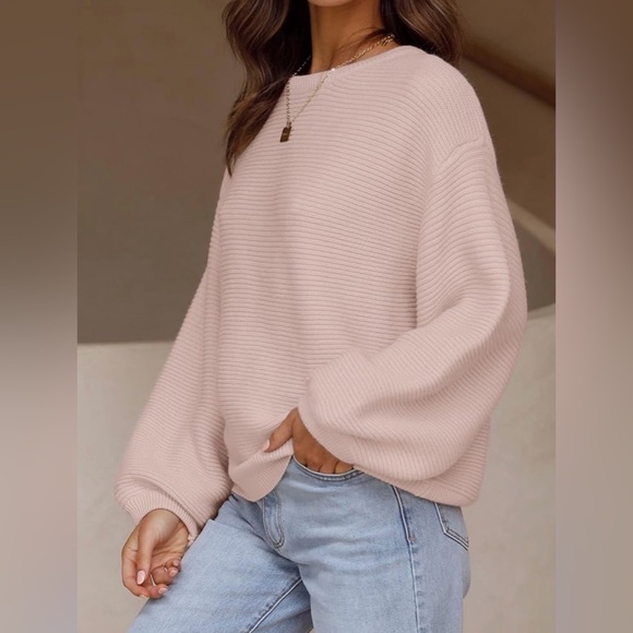 WOMENS PINK COZY SWEATER SIZE SMALL OVERSIZED - Picture 2 of 3